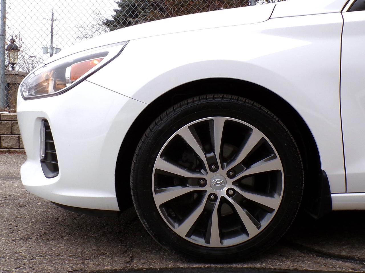 2018 Hyundai Elantra GT GLS | BSM | PANO ROOF | CAMERA Photo