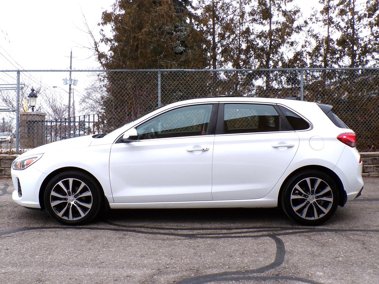2018 Hyundai Elantra GT GLS | BSM | PANO ROOF | CAMERA Photo