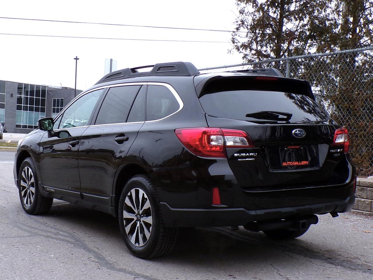 2015 Subaru Outback 3.6R LIMITED AWD | BSD | CAMERA | SUNROOF Photo