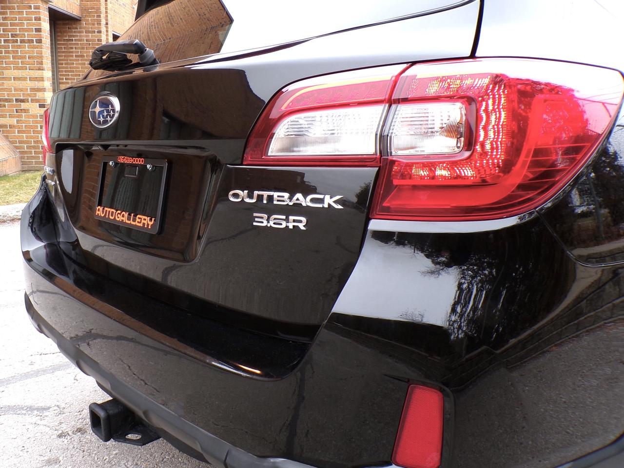 2015 Subaru Outback 3.6R LIMITED AWD | BSD | CAMERA | SUNROOF Photo