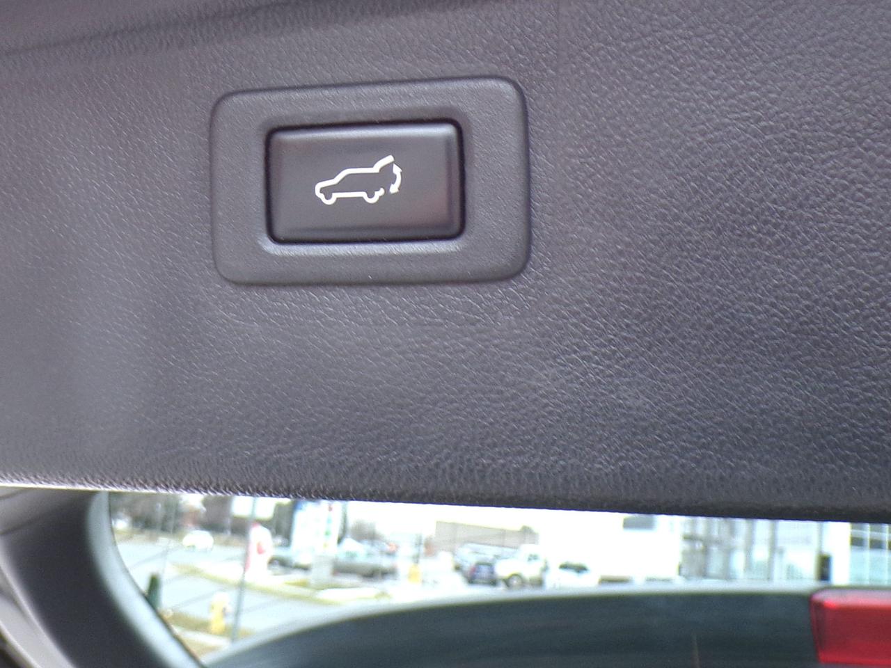 2015 Subaru Outback 3.6R LIMITED AWD | BSD | CAMERA | SUNROOF Photo