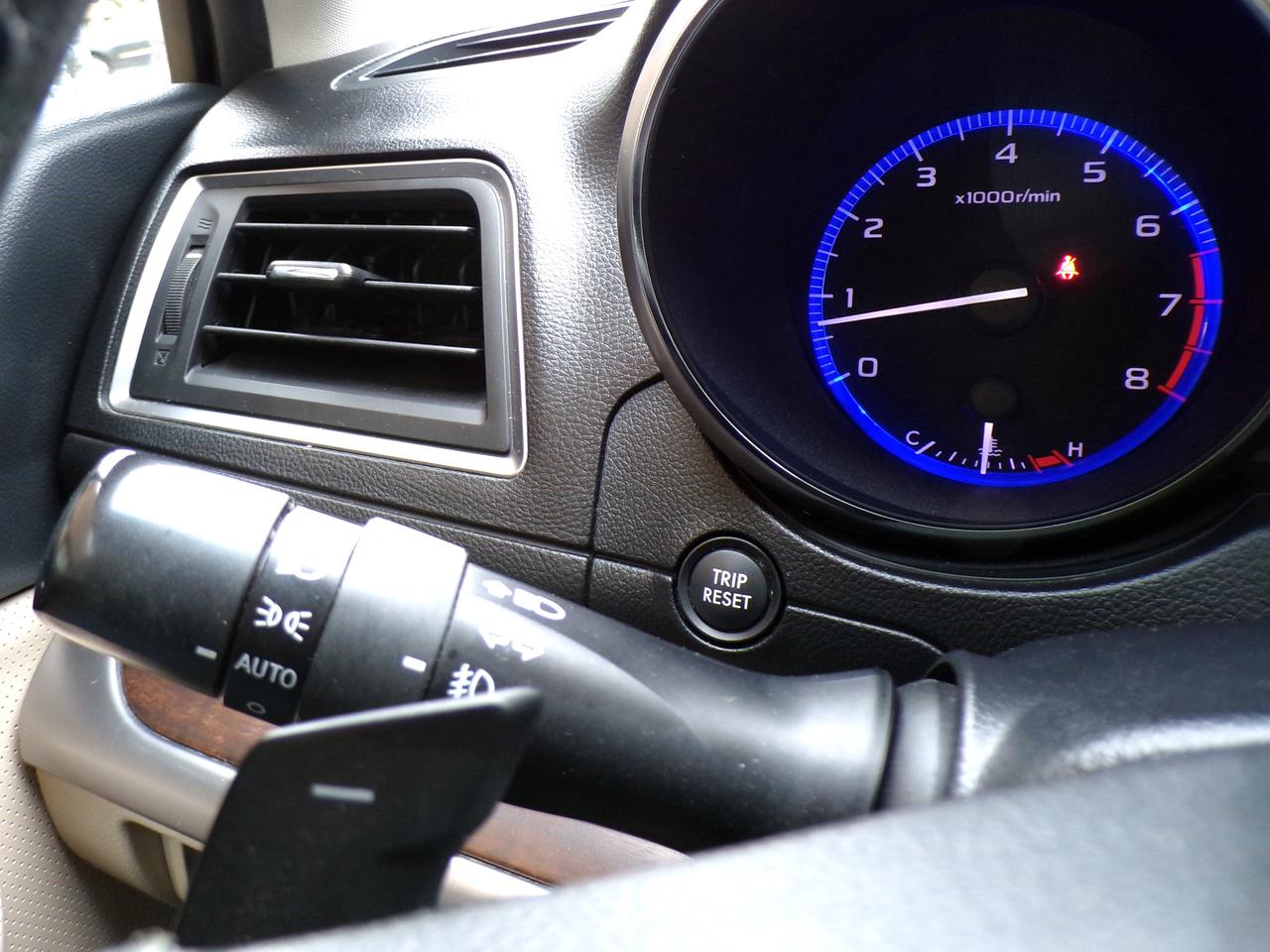2015 Subaru Outback 3.6R LIMITED AWD | BSD | CAMERA | SUNROOF Photo