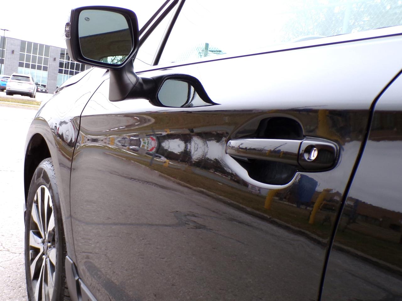 2015 Subaru Outback 3.6R LIMITED AWD | BSD | CAMERA | SUNROOF Photo