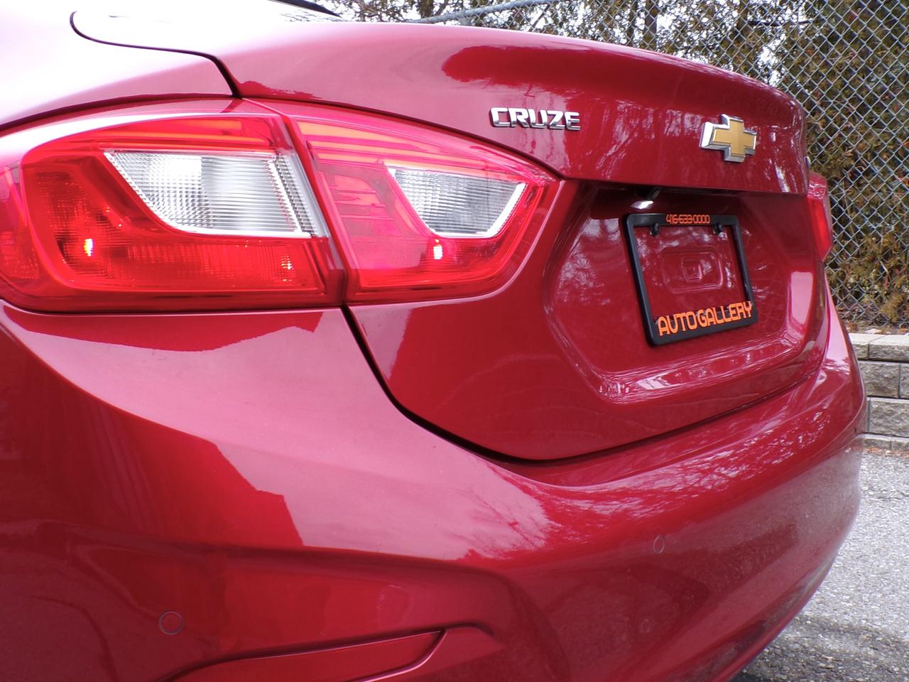 2017 Chevrolet Cruze LT | BSM | CAMERA | SUNROOF | H. SEATS Photo