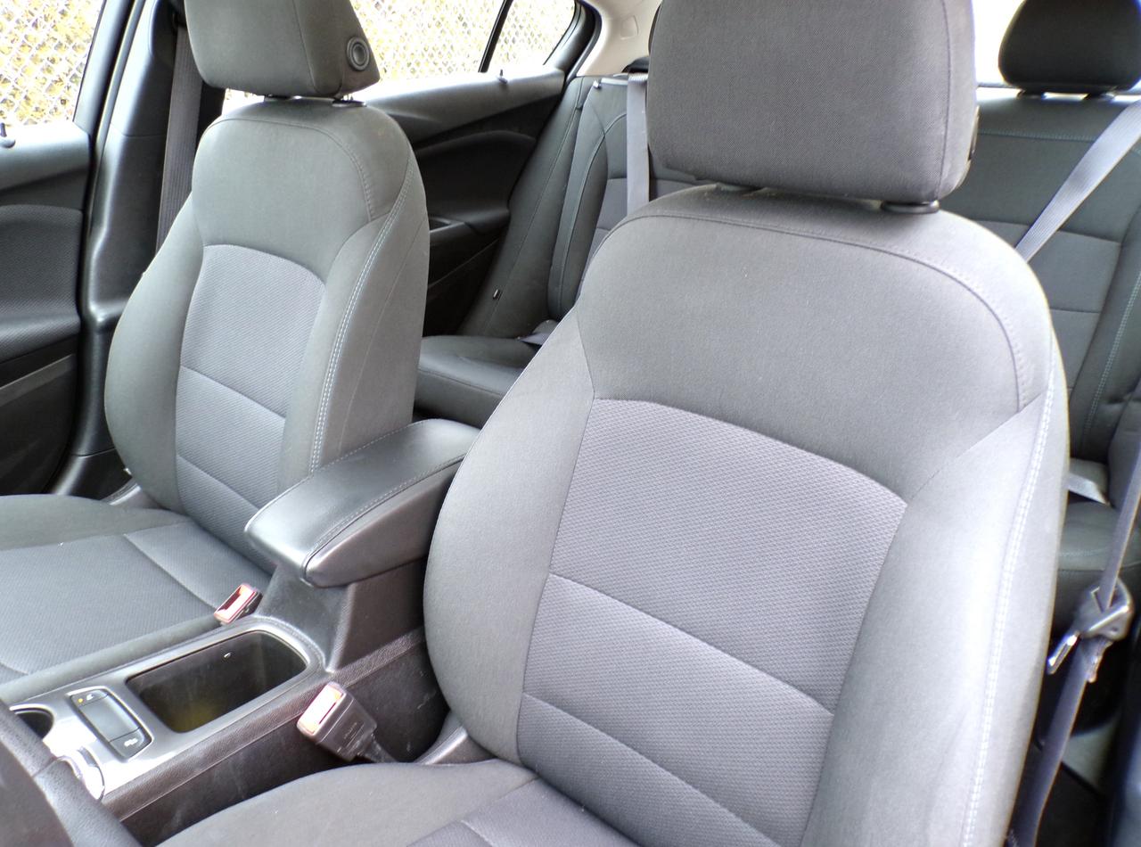 2017 Chevrolet Cruze LT | BSM | CAMERA | SUNROOF | H. SEATS Photo