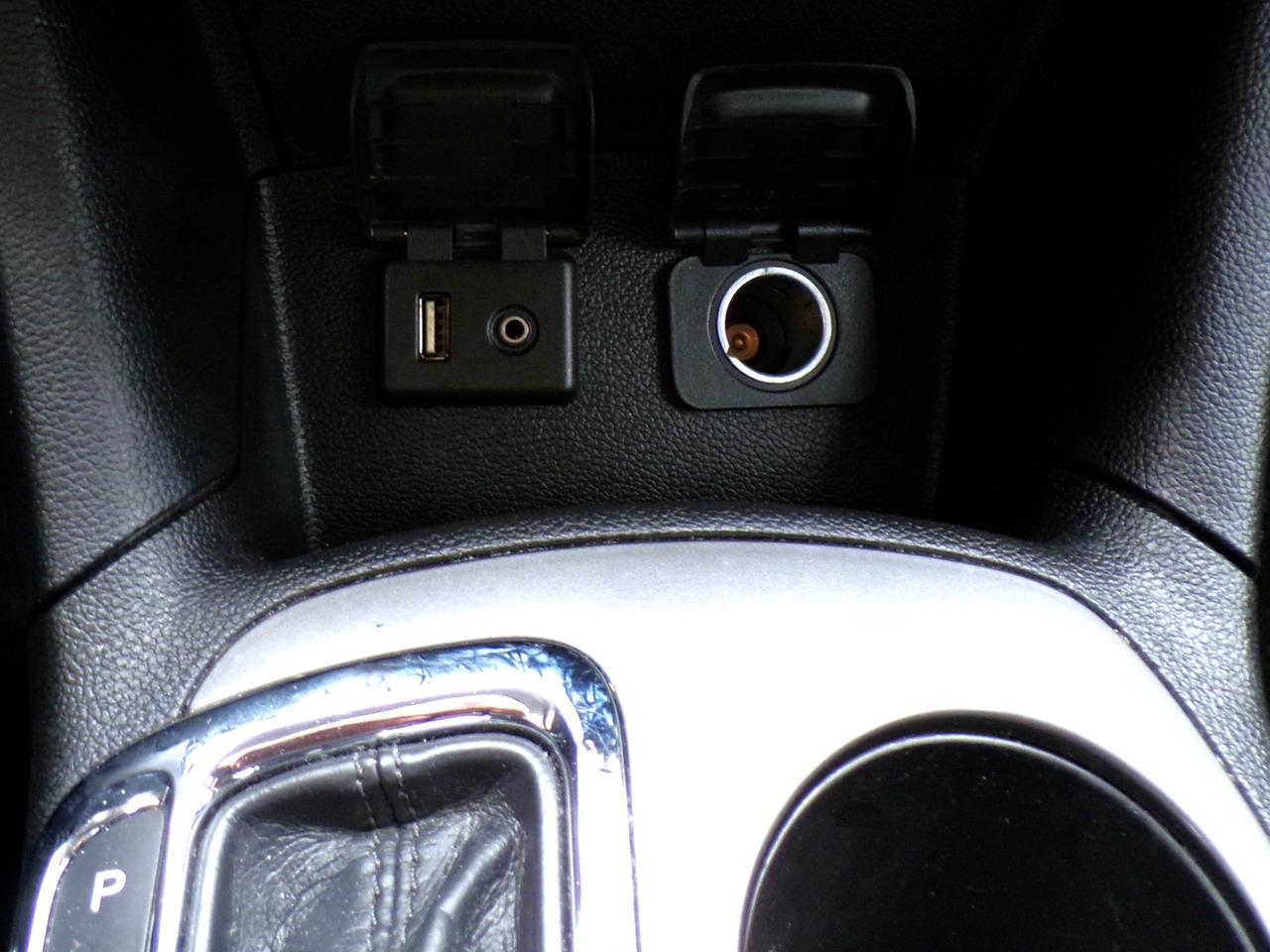 2017 Chevrolet Cruze LT | BSM | CAMERA | SUNROOF | H. SEATS Photo
