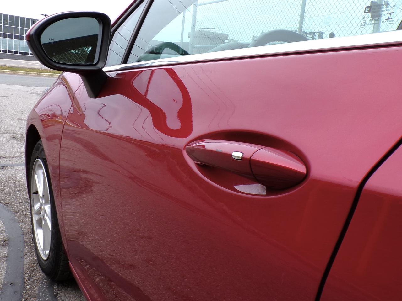 2017 Chevrolet Cruze LT | BSM | CAMERA | SUNROOF | H. SEATS Photo