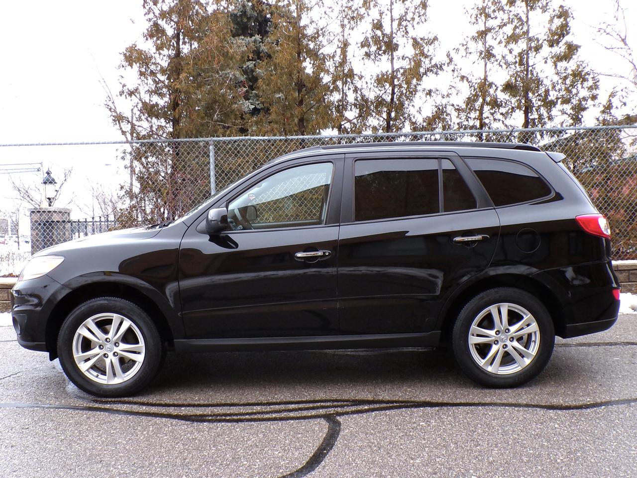 2011 Hyundai Santa Fe 3.5L LIMITED AWD Photo