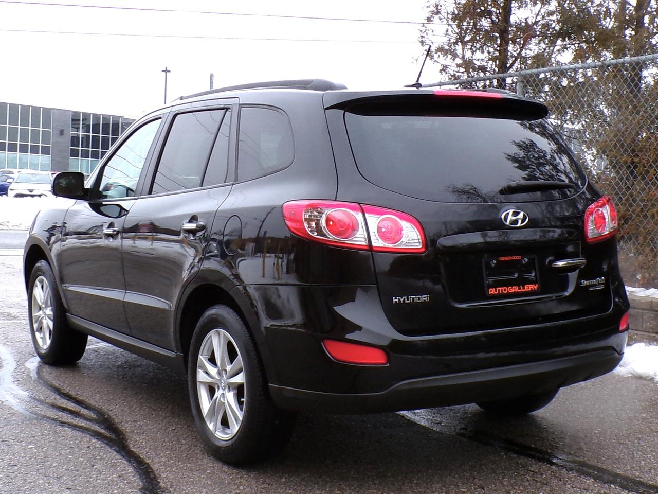 2011 Hyundai Santa Fe 3.5L LIMITED AWD Photo