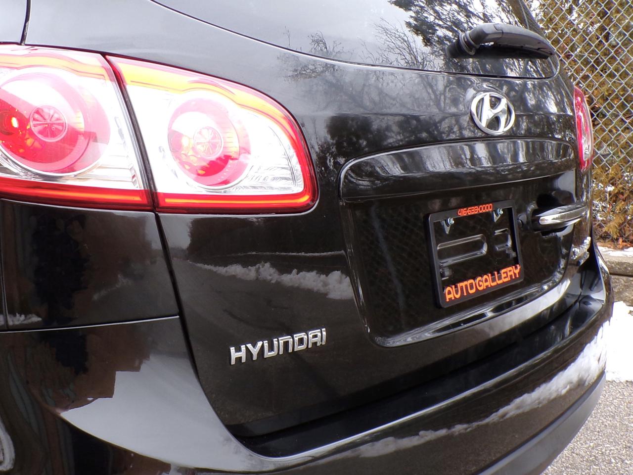 2011 Hyundai Santa Fe 3.5L LIMITED AWD Photo