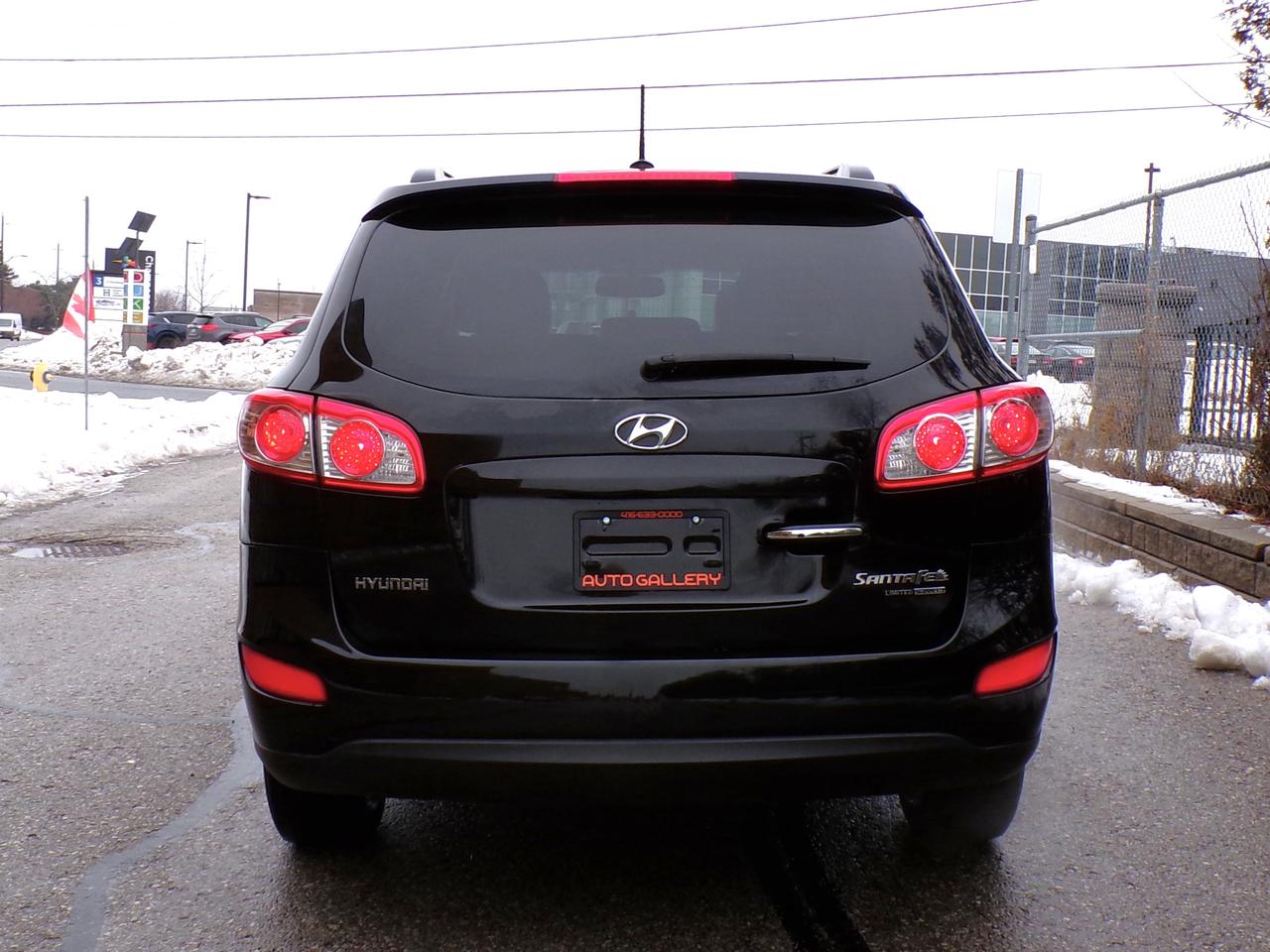 2011 Hyundai Santa Fe 3.5L LIMITED AWD Photo