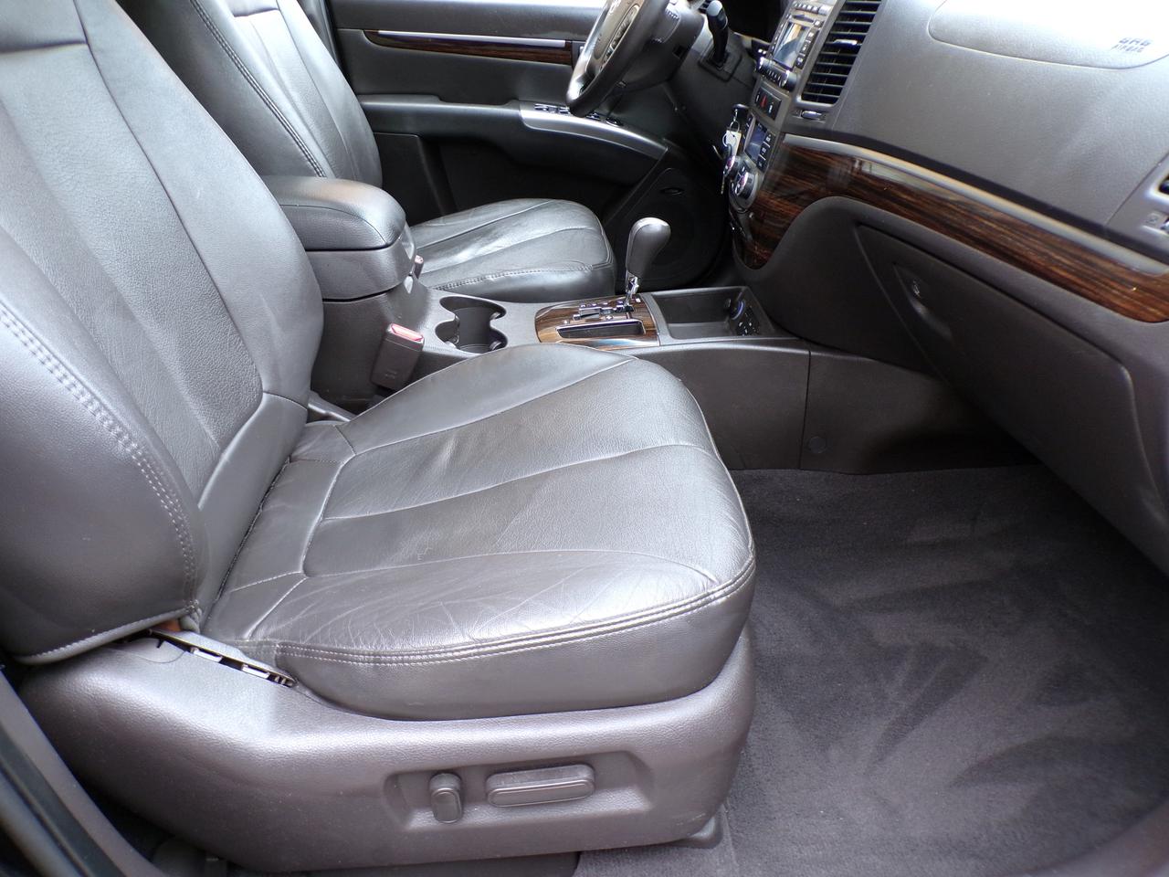 2011 Hyundai Santa Fe 3.5L LIMITED AWD Photo