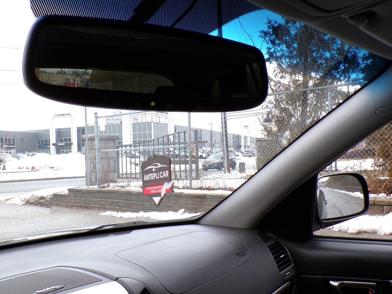 2011 Hyundai Santa Fe 3.5L LIMITED AWD Photo