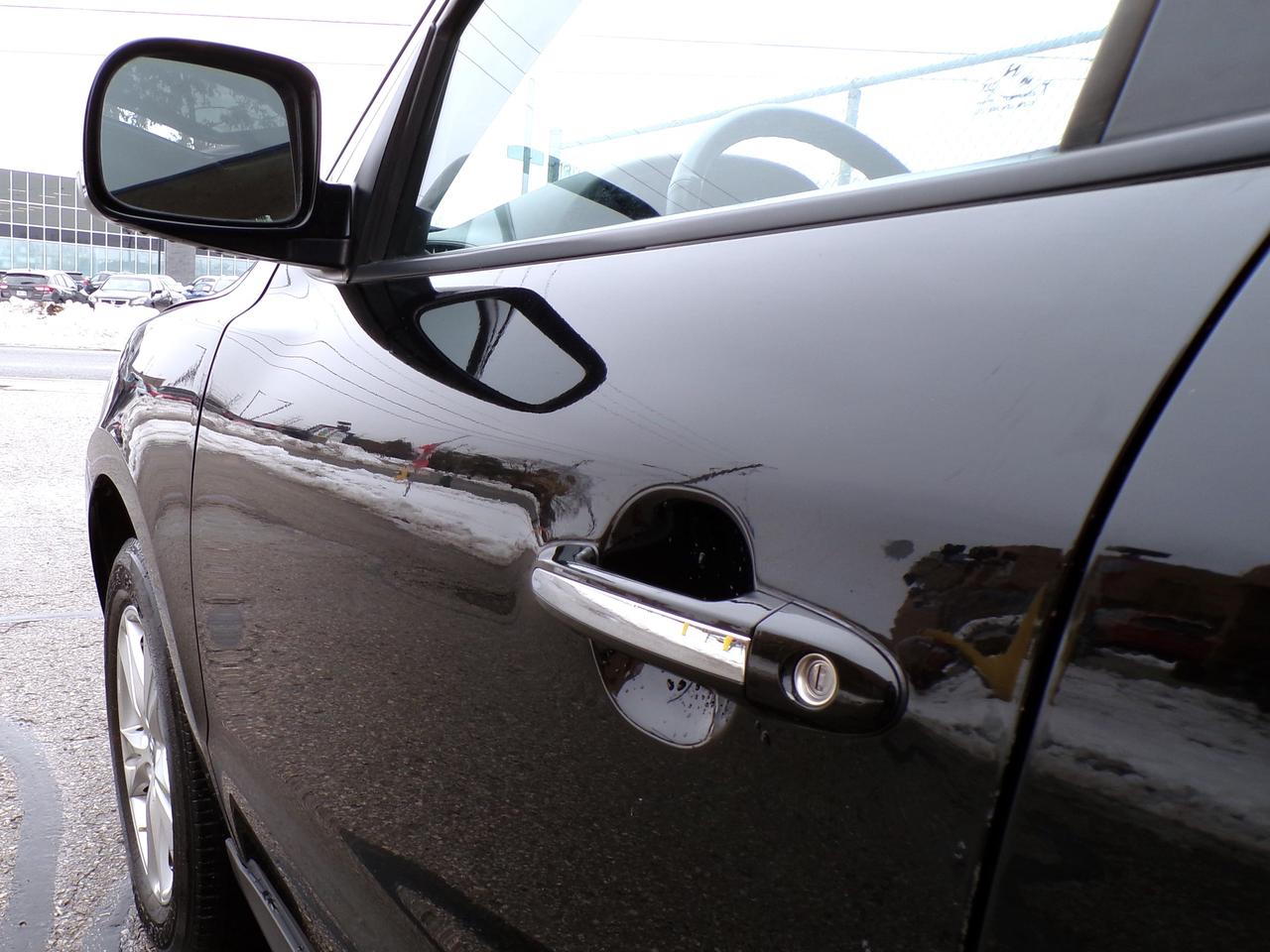 2011 Hyundai Santa Fe 3.5L LIMITED AWD Photo