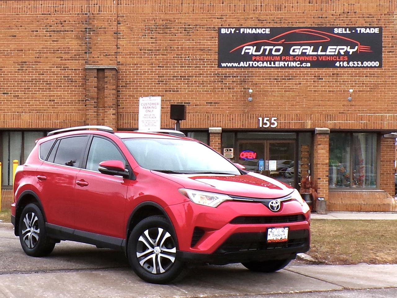 2016 Toyota RAV4 LE AWD Photo