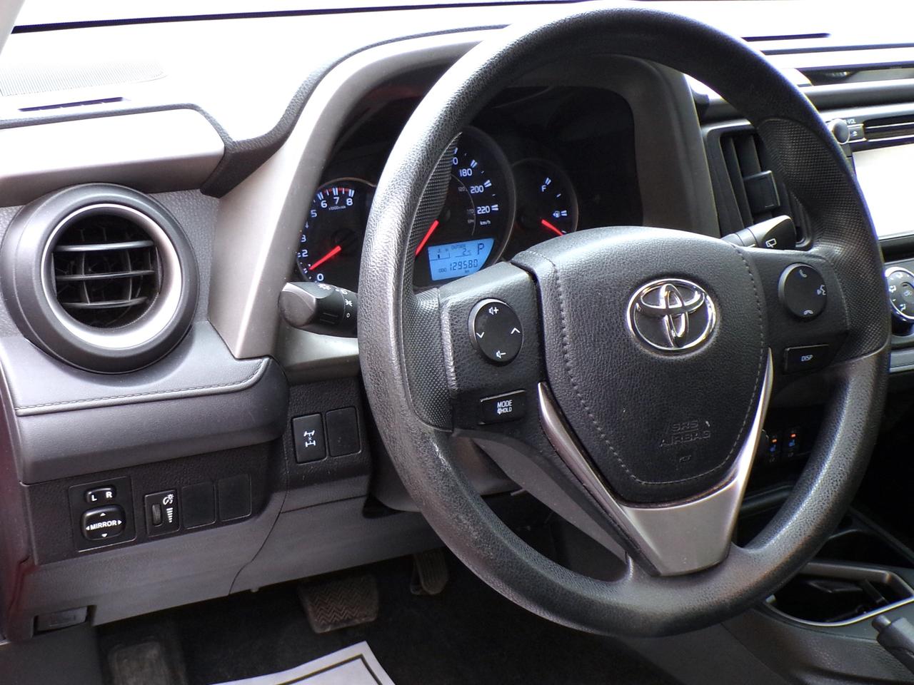 2016 Toyota RAV4 LE AWD Photo
