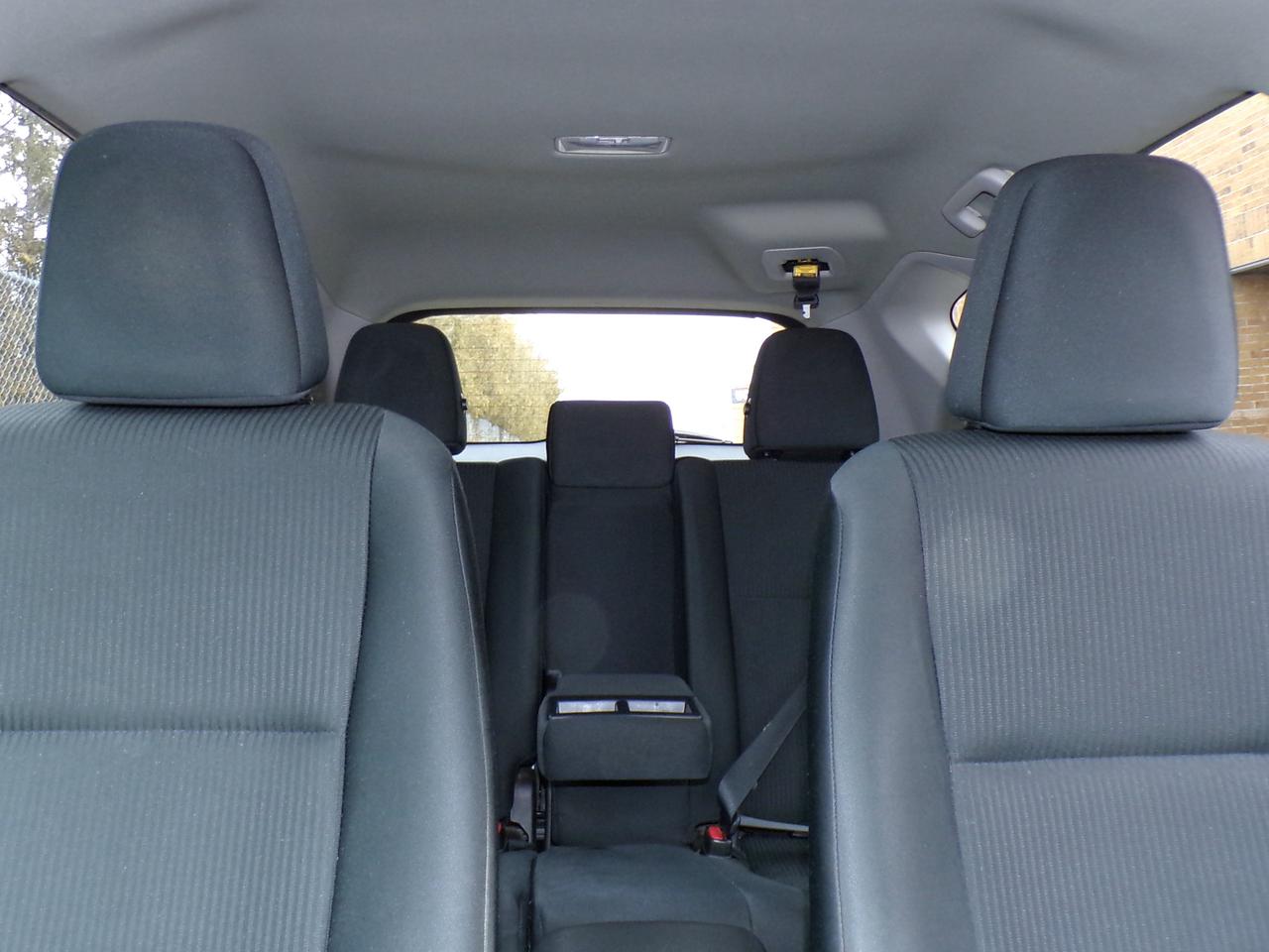 2016 Toyota RAV4 LE AWD Photo