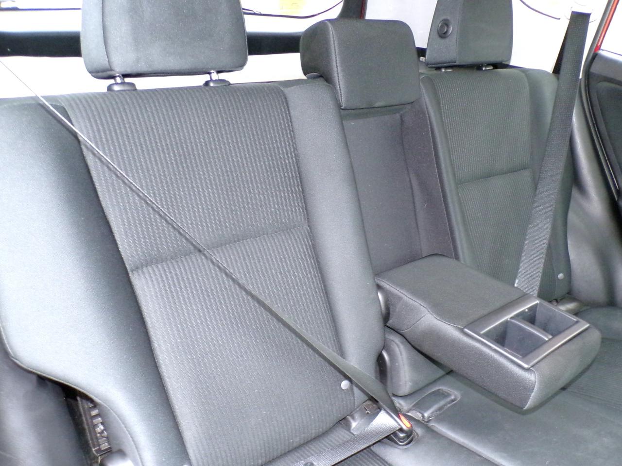 2016 Toyota RAV4 LE AWD Photo