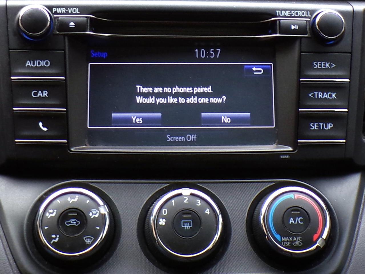 2016 Toyota RAV4 LE AWD Photo