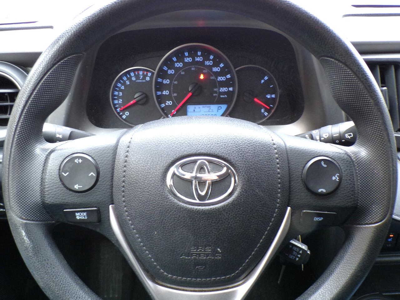 2016 Toyota RAV4 LE AWD Photo