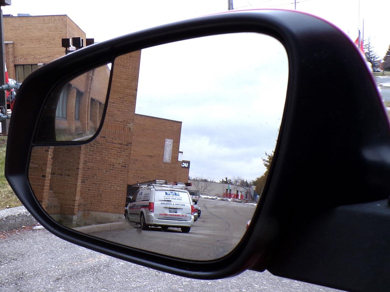 2016 Toyota RAV4 LE AWD Photo