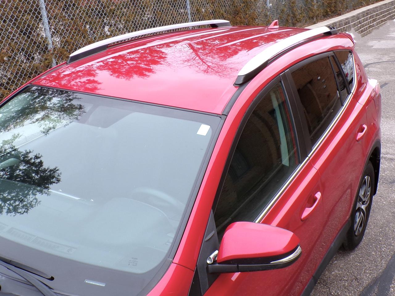 2016 Toyota RAV4 LE AWD Photo