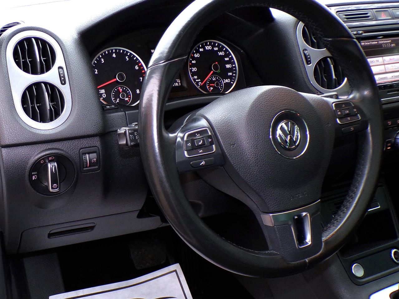 2015 Volkswagen Tiguan COMFORTLINE TECH 4MOTION Photo