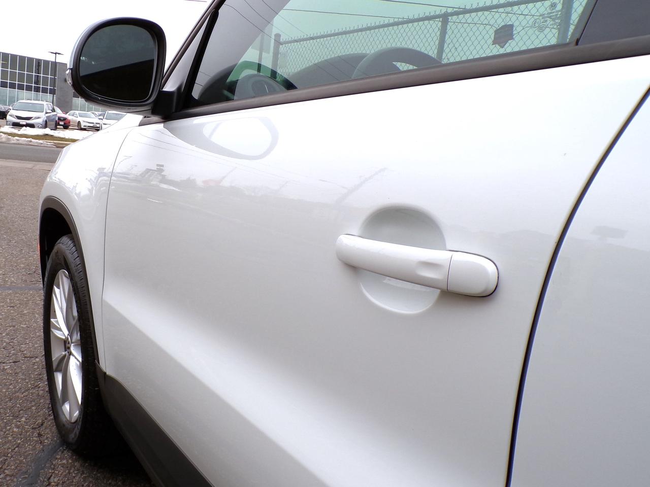 2015 Volkswagen Tiguan COMFORTLINE TECH 4MOTION Photo