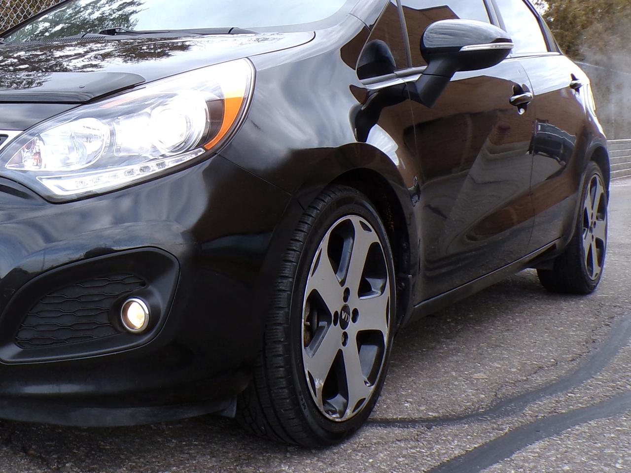 2015 Kia RIO SX HATCHBACK | NAVI | CAMERA | SUNROOF Photo3