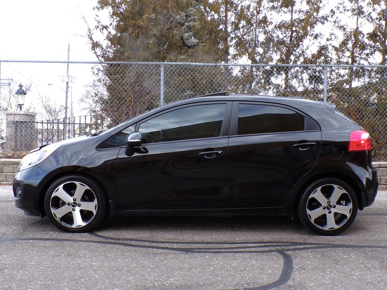 2015 Kia RIO SX HATCHBACK | NAVI | CAMERA | SUNROOF Photo