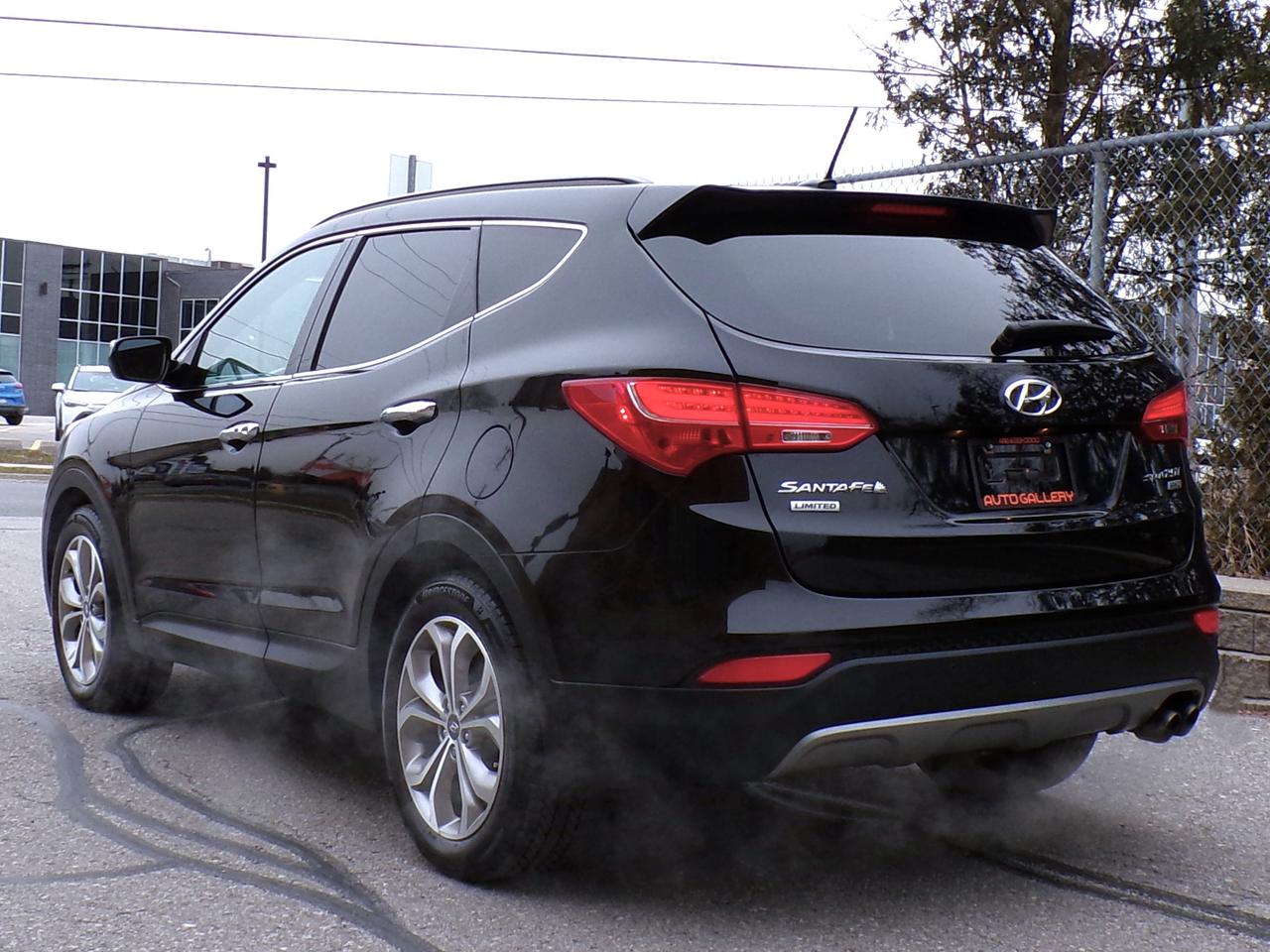 2016 Hyundai Santa Fe Sport 2.0T Limited AWD Photo