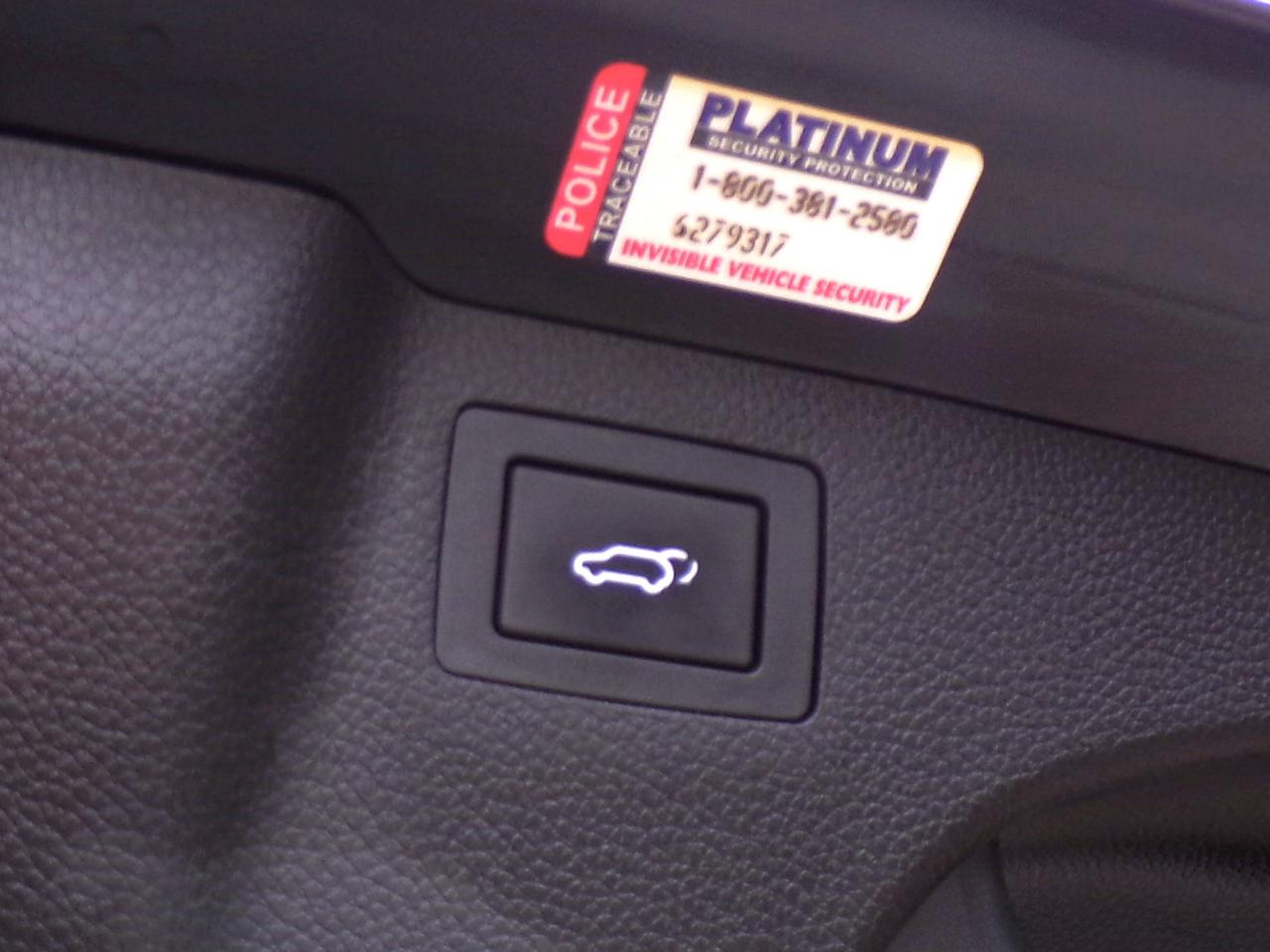 2016 Hyundai Santa Fe Sport 2.0T Limited AWD Photo