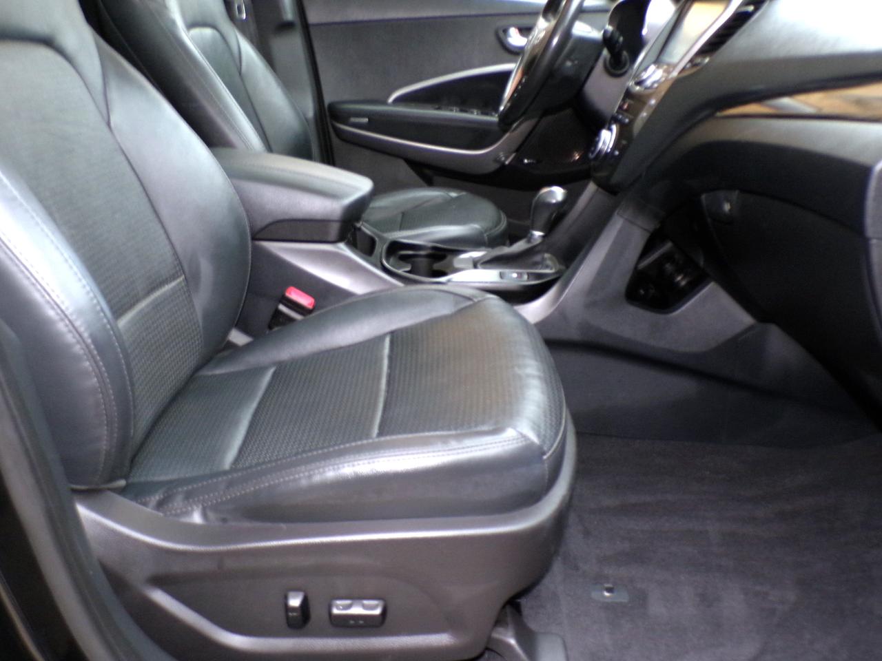 2016 Hyundai Santa Fe Sport 2.0T Limited AWD Photo