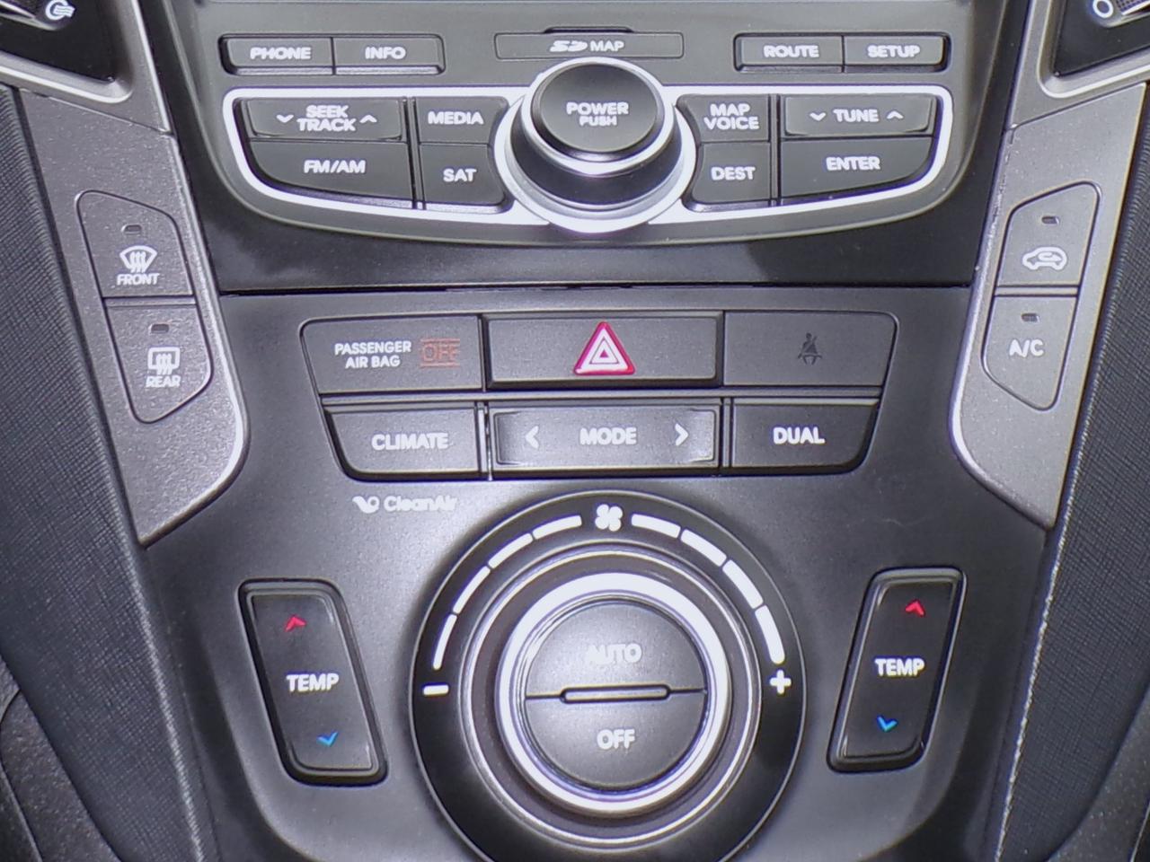 2016 Hyundai Santa Fe Sport 2.0T Limited AWD Photo