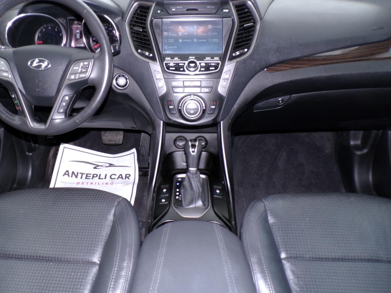 2016 Hyundai Santa Fe Sport 2.0T Limited AWD Photo