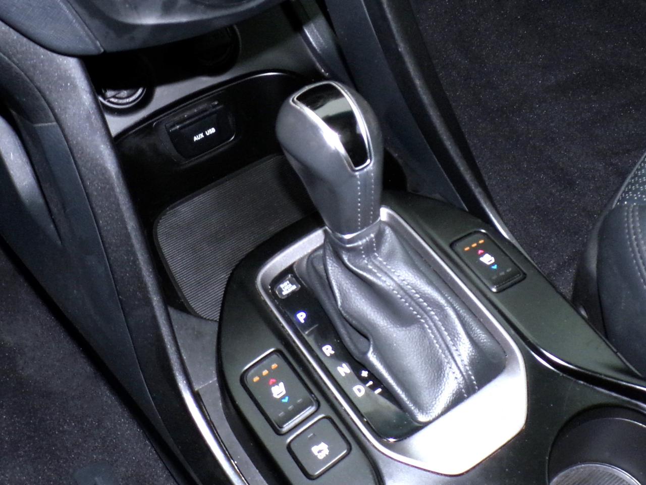 2016 Hyundai Santa Fe Sport 2.0T Limited AWD Photo