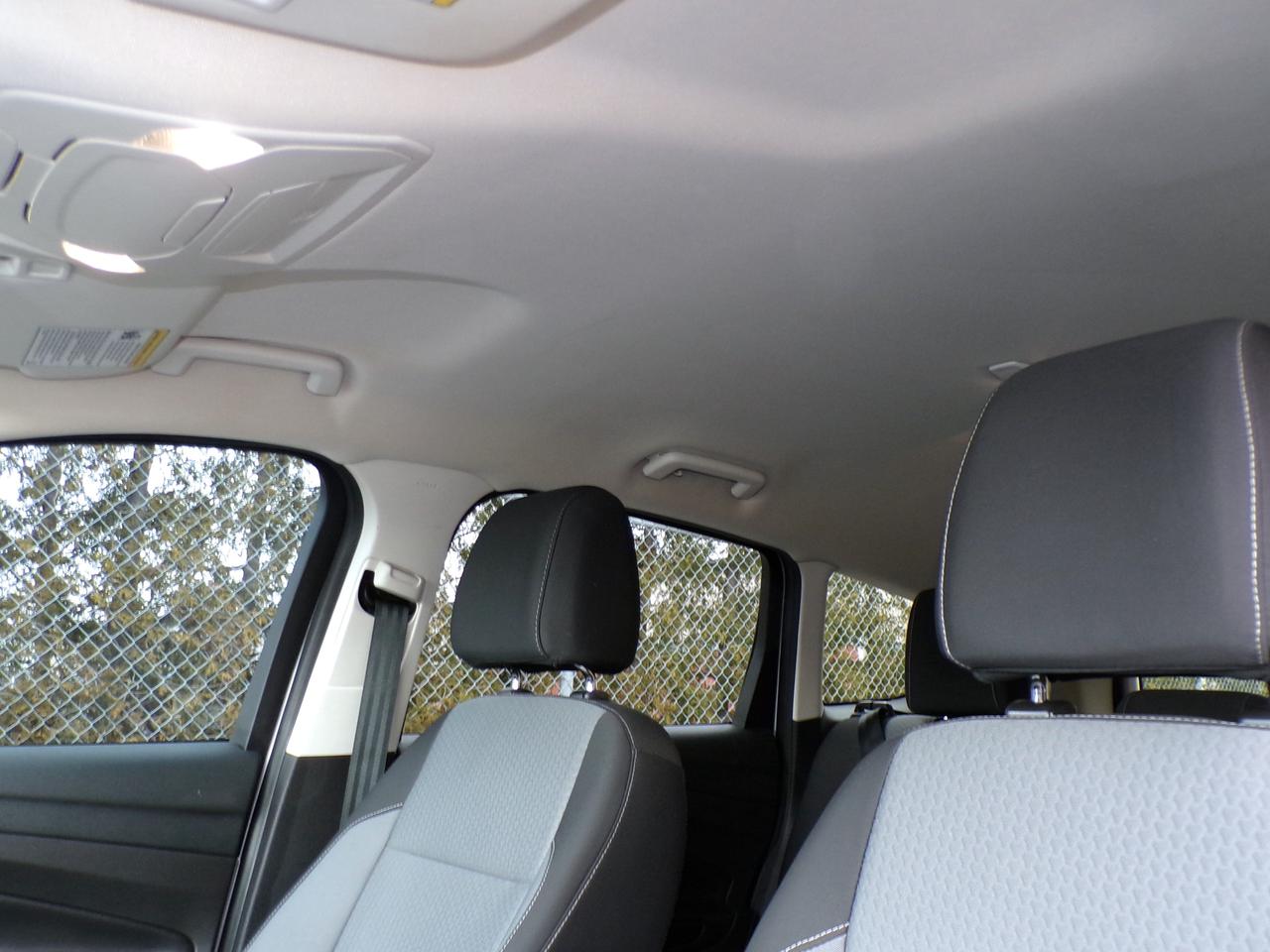 2017 Ford Escape SE 4WD | CARFAX CLEAN | 2-OWNERS Photo