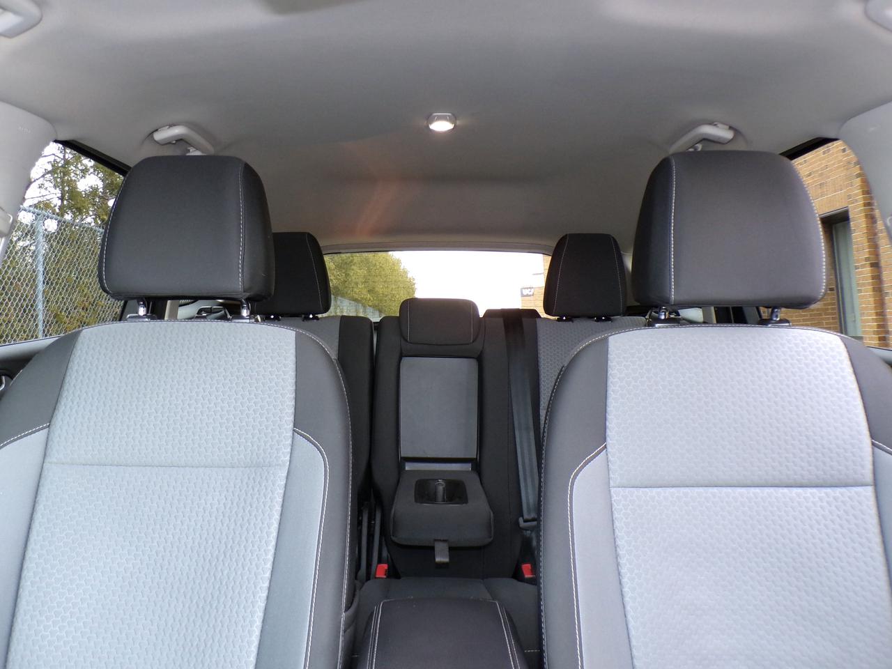 2017 Ford Escape SE 4WD | CARFAX CLEAN | 2-OWNERS Photo