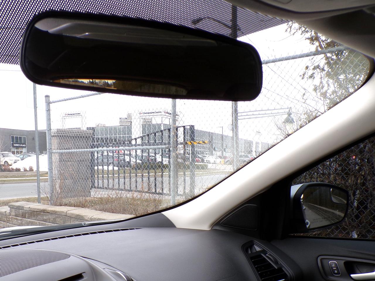 2017 Ford Escape SE 4WD | CARFAX CLEAN | 2-OWNERS Photo