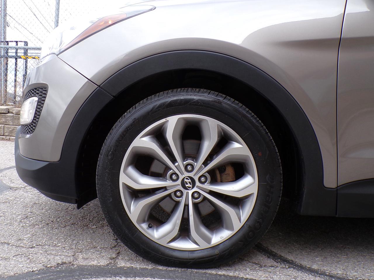 2013 Hyundai Santa Fe Sport 2.0T Premium AWD Photo