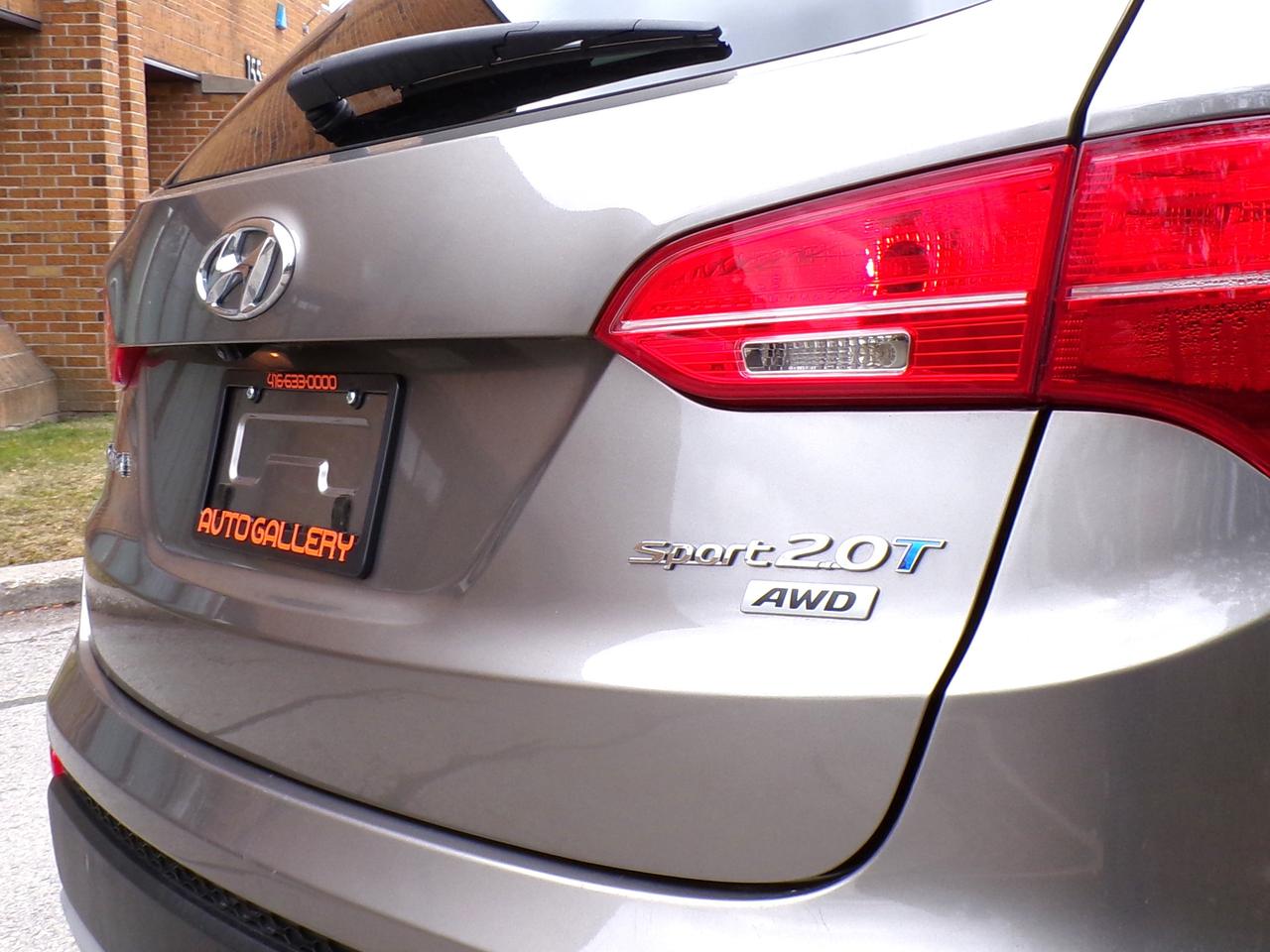 2013 Hyundai Santa Fe Sport 2.0T Premium AWD Photo