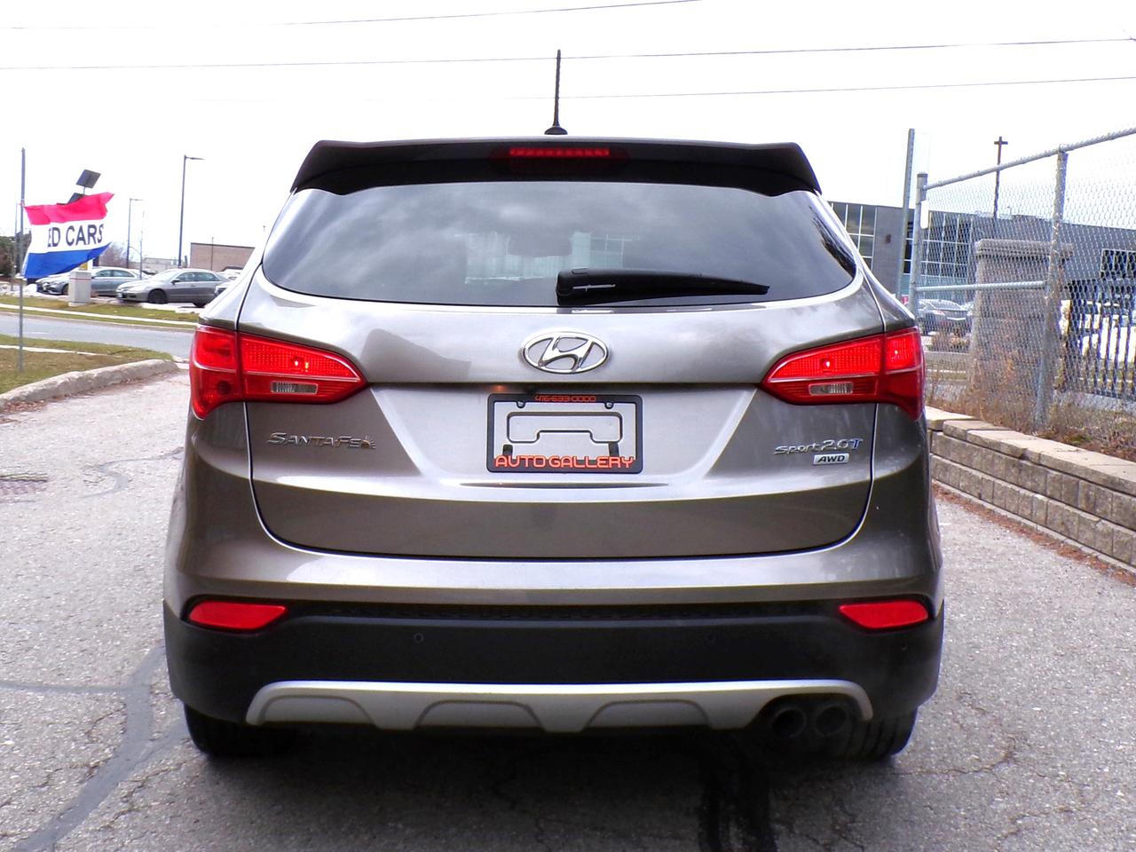 2013 Hyundai Santa Fe Sport 2.0T Premium AWD Photo