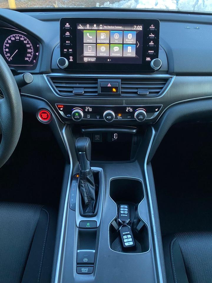 2019 Honda Accord LX Photo