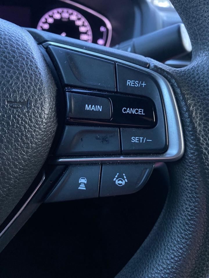 2019 Honda Accord LX Photo