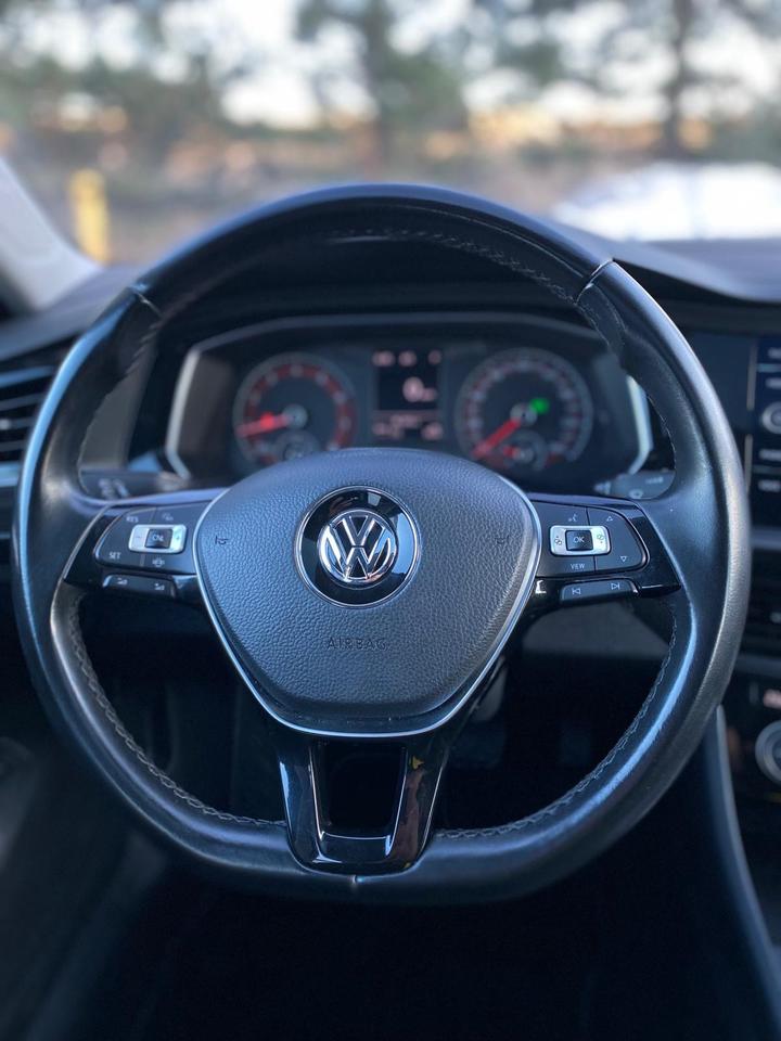 2019 Volkswagen Jetta Highline | LEATHER | SUNROOF | NO ACCIDENT Photo