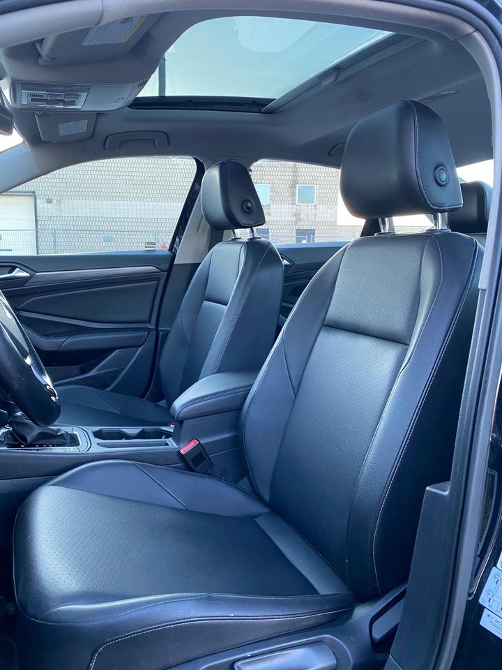 2019 Volkswagen Jetta Highline | LEATHER | SUNROOF | NO ACCIDENT Photo