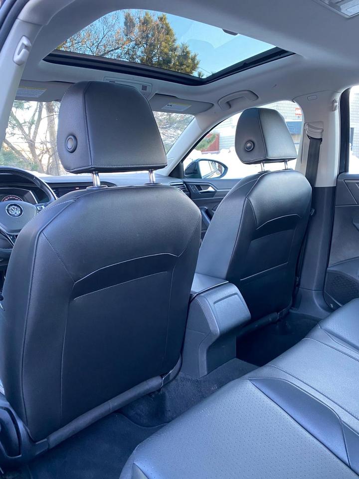 2019 Volkswagen Jetta Highline | LEATHER | SUNROOF | NO ACCIDENT Photo