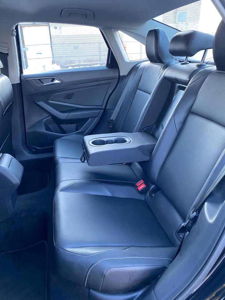 2019 Volkswagen Jetta Highline | LEATHER | SUNROOF | NO ACCIDENT Photo