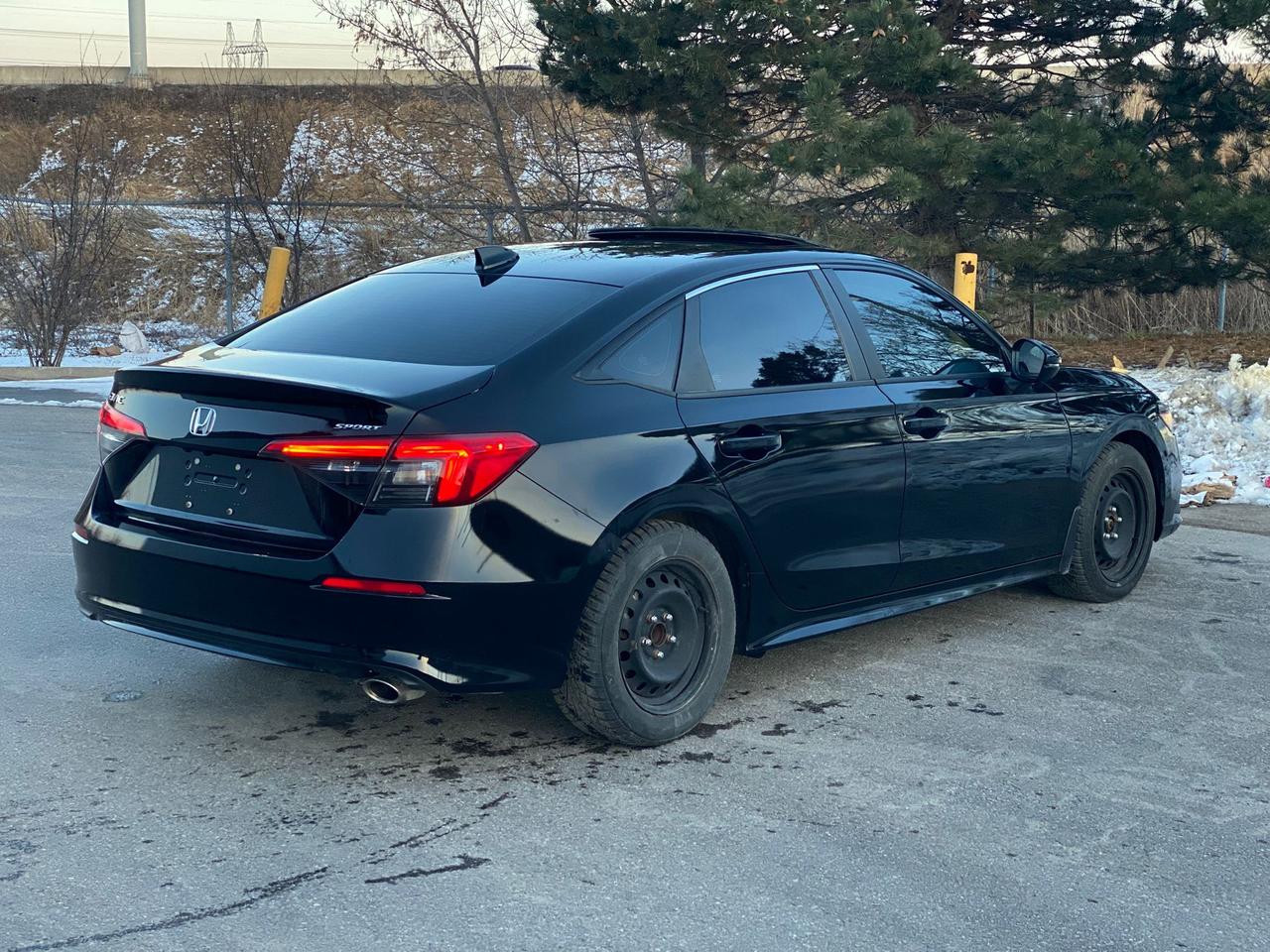2024 Honda Civic SPORT | LEATHER | SUNROOF Photo4