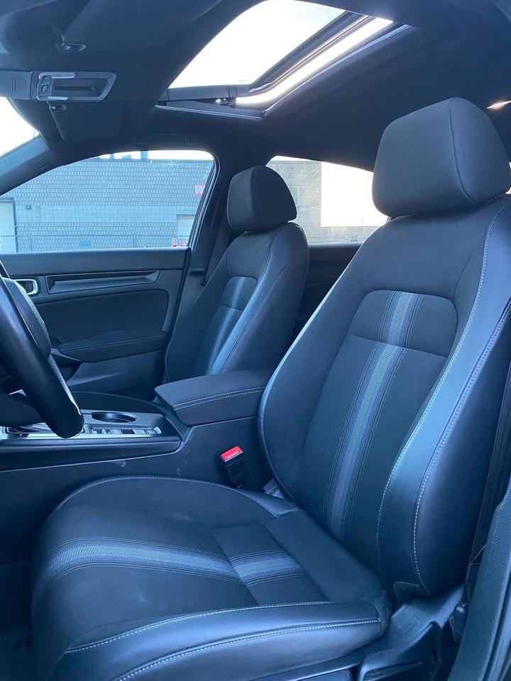 2024 Honda Civic SPORT | LEATHER | SUNROOF Photo